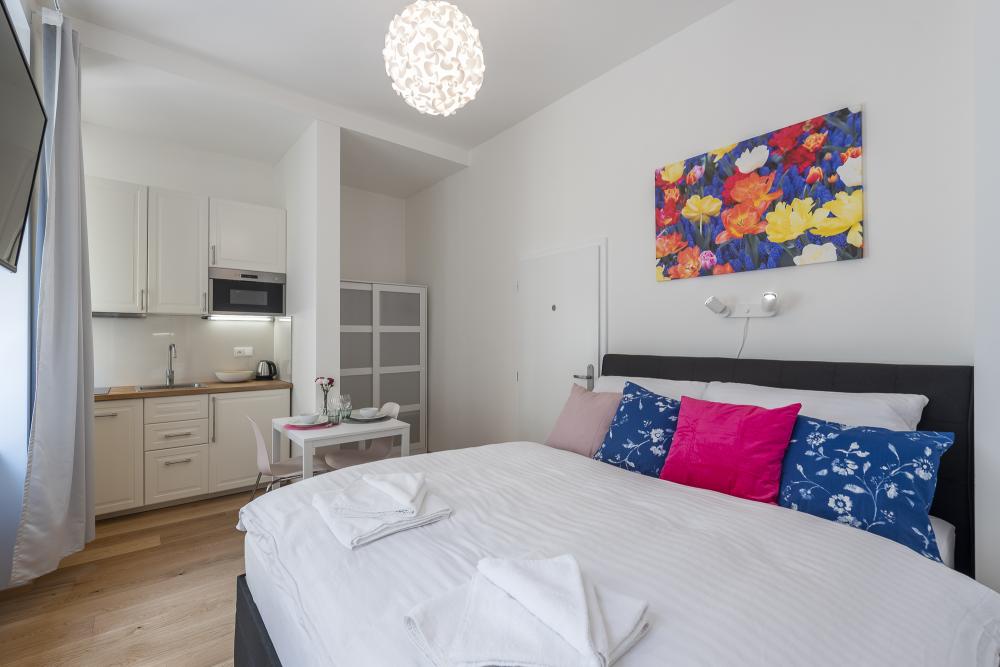 Buttercup Apartment