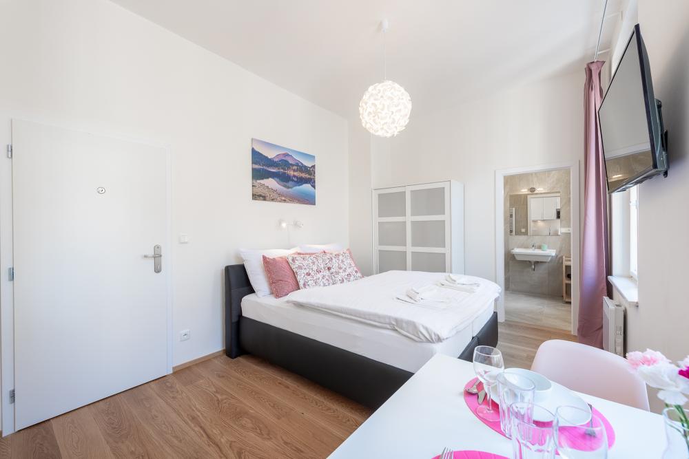 Vanilla Apartment