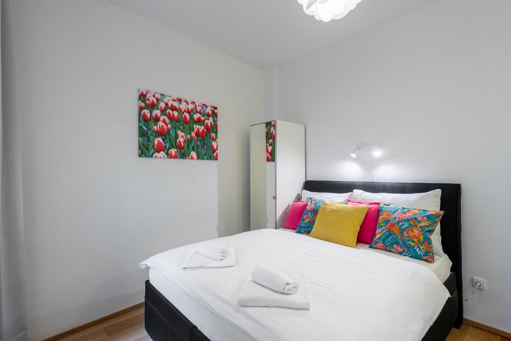 Daisy Apartment