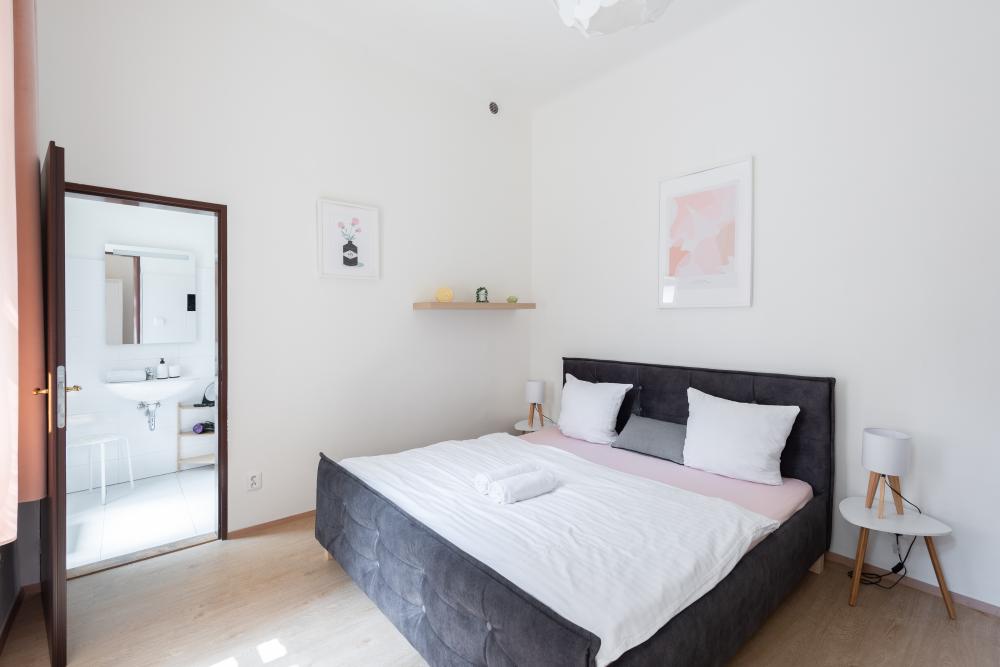 Tulip Apartment
