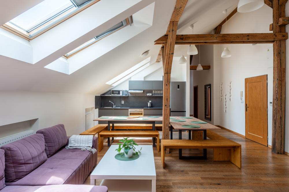 Poppy Apartment
