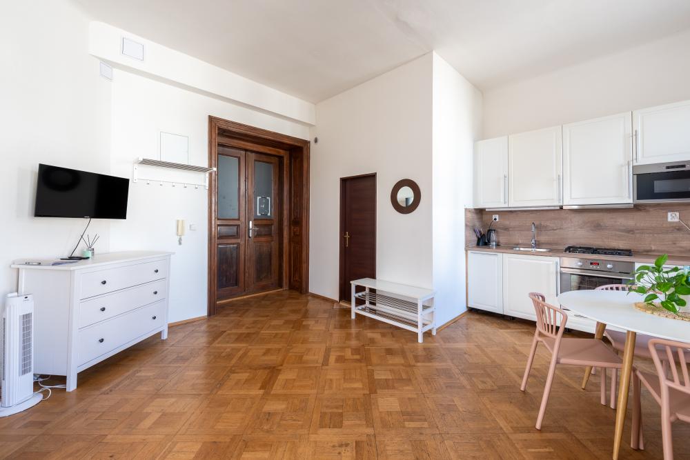 Mimosa Apartment