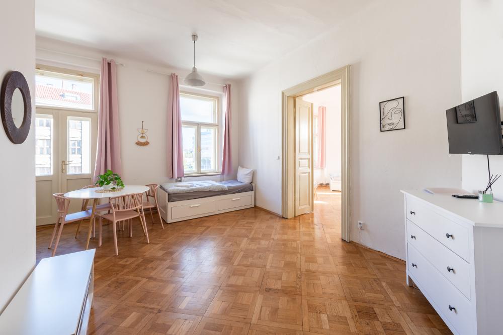 Mimosa Apartment