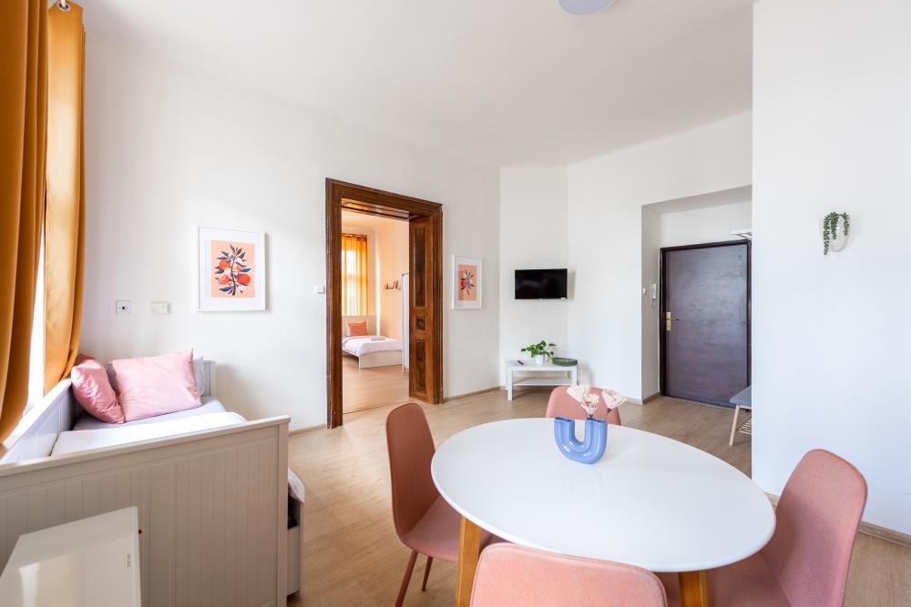 Lily Apartment