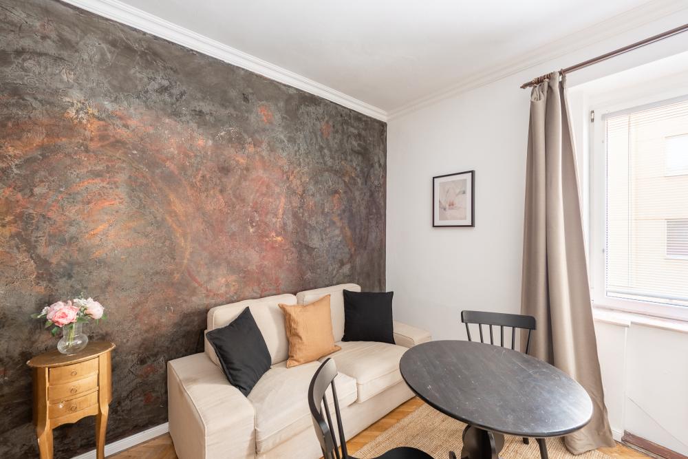Crystal Apartment