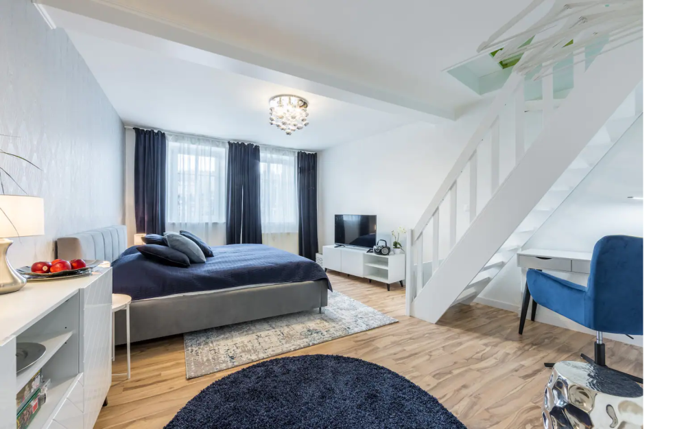 Promenade View Apartment